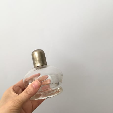 古いガラスびん / ガラスの花瓶