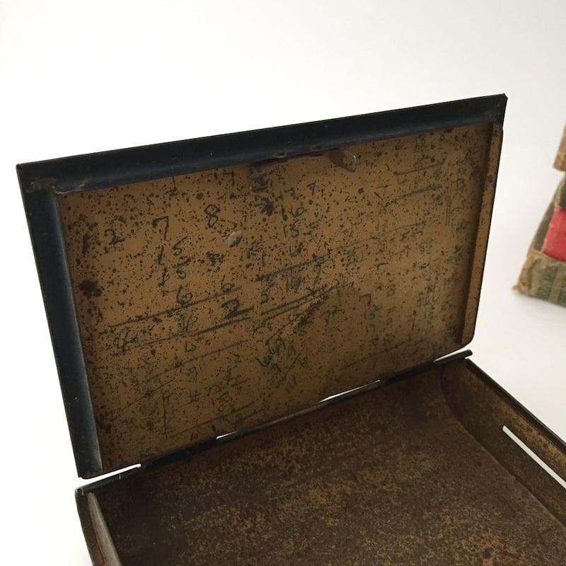 money tin box / アンティークブック型貯金箱 | cocon