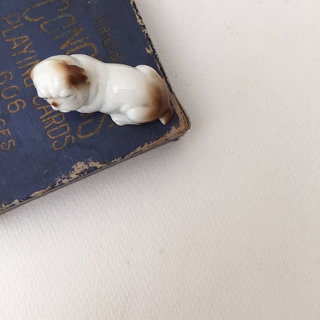 dog figure / wadeドッグフィギュリン