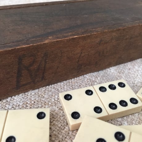 domino / アンティークドミノ