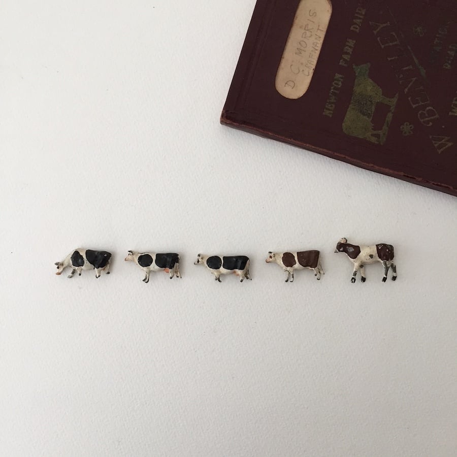 lead cow figure / 鉄の動物牛のおもちゃフィギュリン | cocon