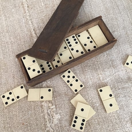 domino / アンティークドミノ