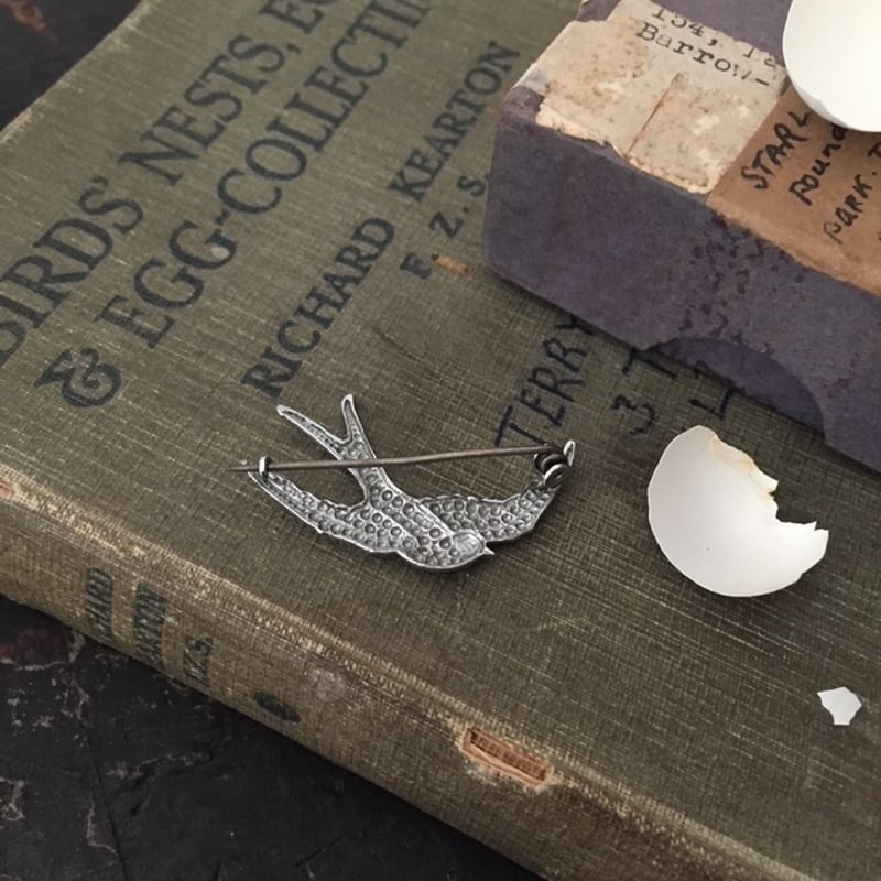 bird brooch / アンティークバードツバメブローチ | cocon