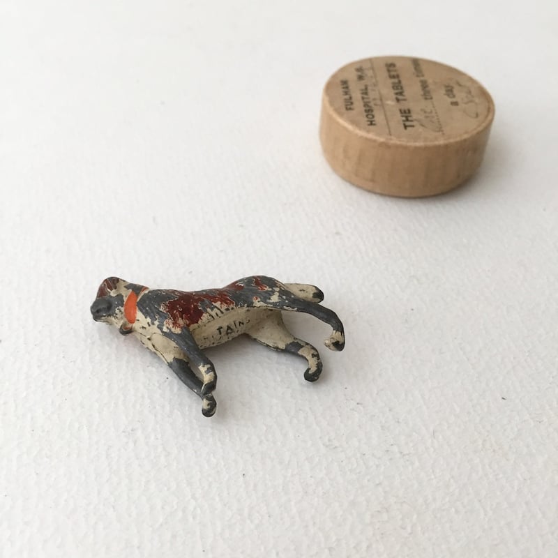 dog lead figure / 鉄の犬フィギュリン | cocon