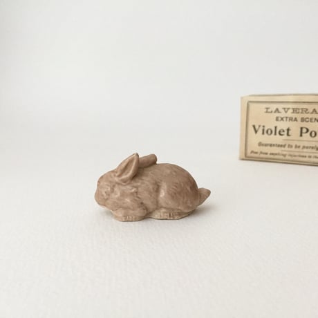 rabbit figure / wadeうさぎのフィギュリン