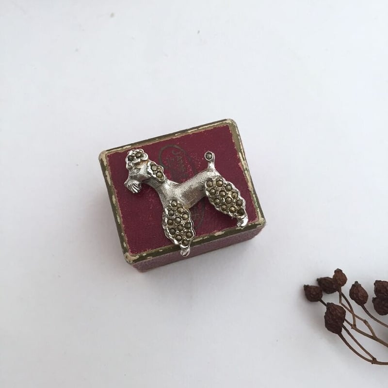 dog brooch アンティークプードルブローチ トイプードル メタル | cocon