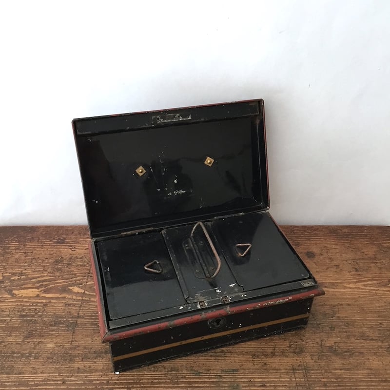 cash box / アンティークメタルキャッシュボックス | cocon