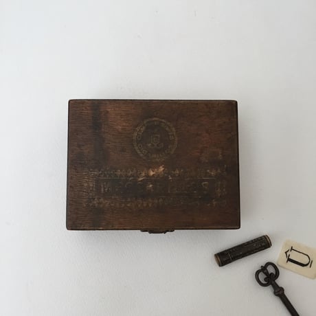 wooden box / アンティーク木箱