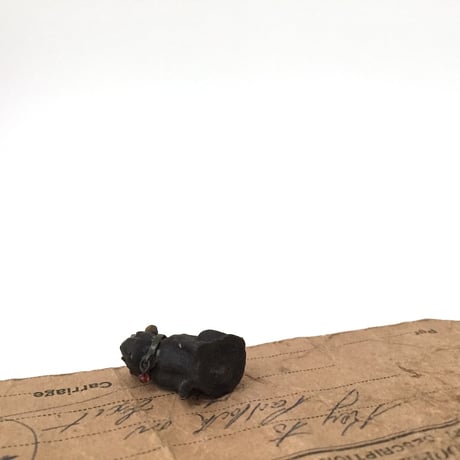 dog figure / チェコガラスのドッグフィギュリン