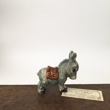 donkey figure / アンティーク陶器のロバの置きもの