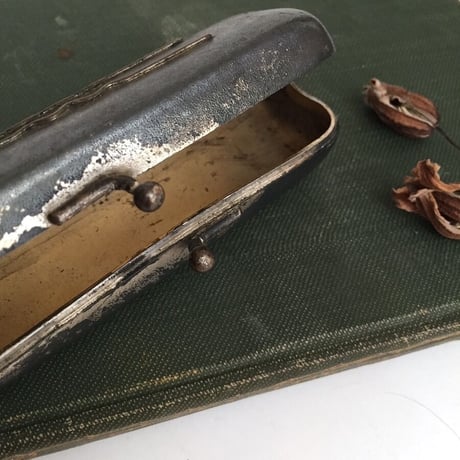 hairpin case antique  メタルケース　イギリス　がま口