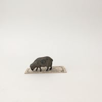 sheep lead figure / 鉄の羊フィギュリン