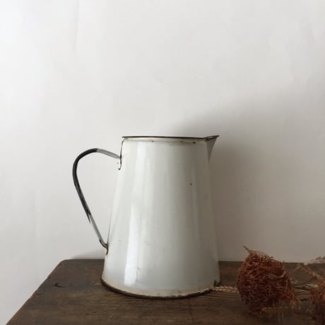 enamel jug / アンティークエナメルジャグ　ホーロージャグ