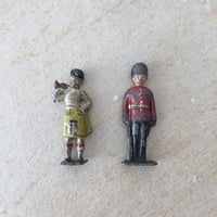 lead figure / 衛兵フィギュリン 英国の鉄のおもちゃ