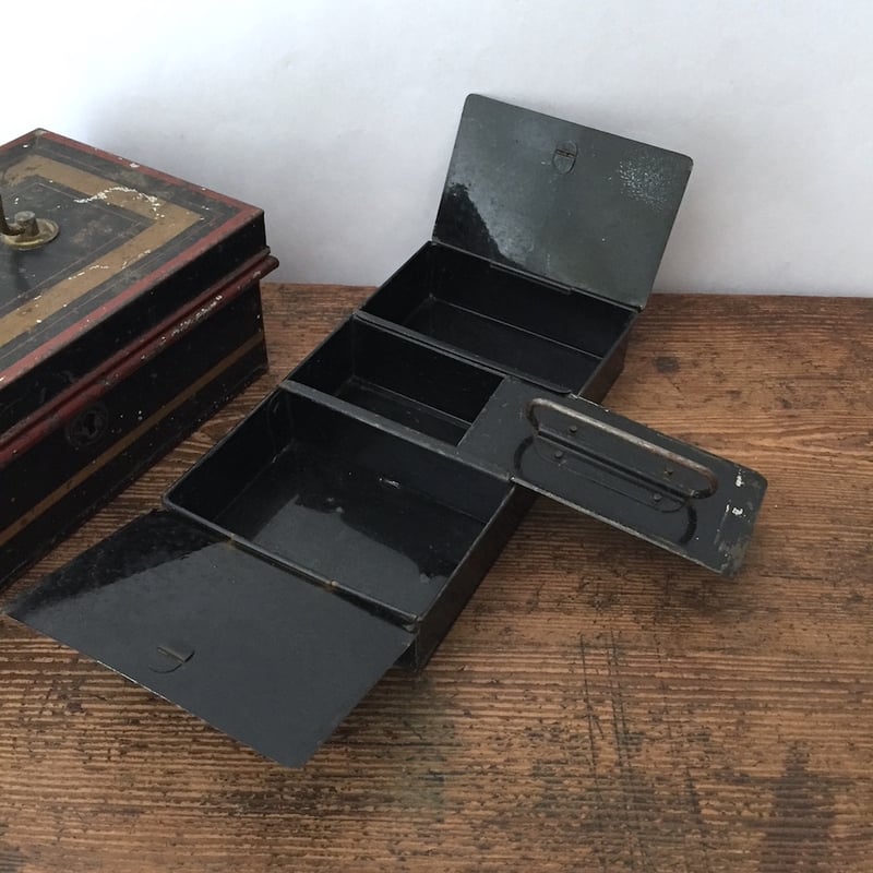 cash box / アンティークメタルキャッシュボックス | cocon
