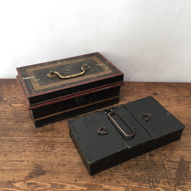 アンティーク　金庫　MILLIONAIRE Cash Box アンティーク 金庫 MILLIONAIRE Cash Box - メルカリ