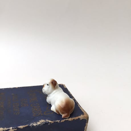 dog figure / wadeドッグフィギュリン