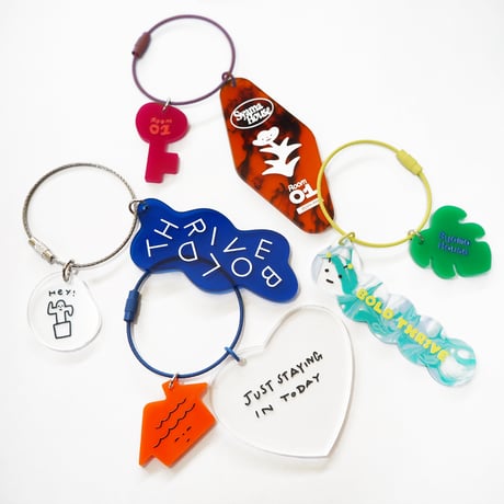BOLD THRIVE / Acrylic Key Ring