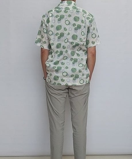 【高島ちぢみ／ストレッチ／ノーアイロン】　印象プリント　ワンナップシャツ　1色　日本製