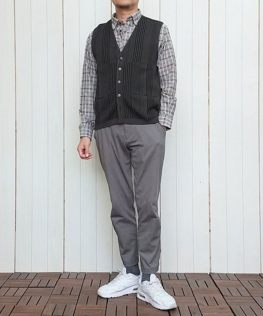 652cb7a2057a680413f3e37f