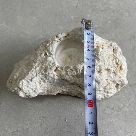 琉球石灰岩のキャンドルホルダー
