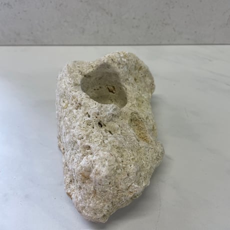 琉球石灰岩のキャンドルホルダー
