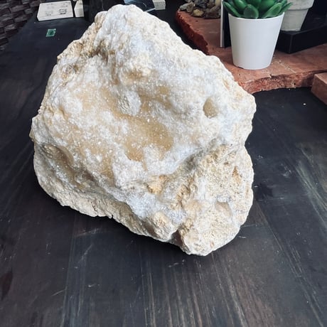 カルサイト結晶原石　特別なstone琉球石灰岩
