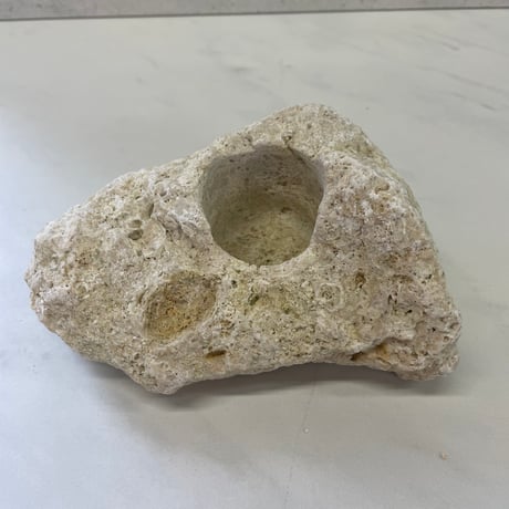 琉球石灰岩のキャンドルホルダー