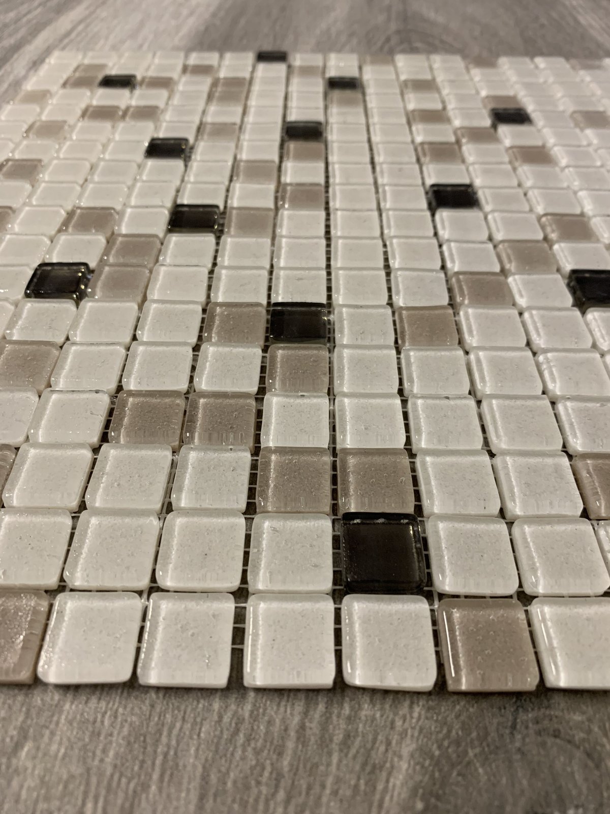 ガラスモザイクタイル おしゃれでちょっとこだわりの壁材,ガラスが見つかる｜CeraCore