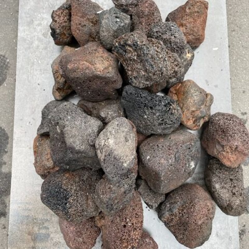 溶岩石 黒 90-120mm 10kg入り | crest.opj