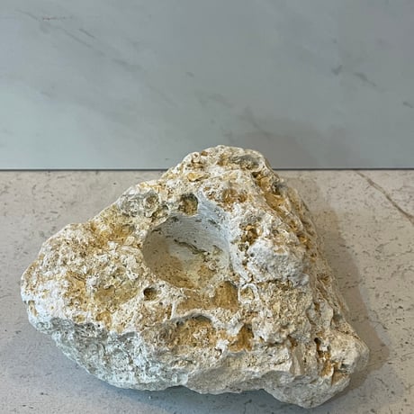 沖縄琉球石灰岩のキャンドルホルダー　Q-5