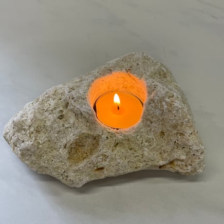 琉球石灰岩のキャンドルホルダー