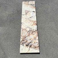 天然石パタゴニア　地球の躍動から刻まれた模様
