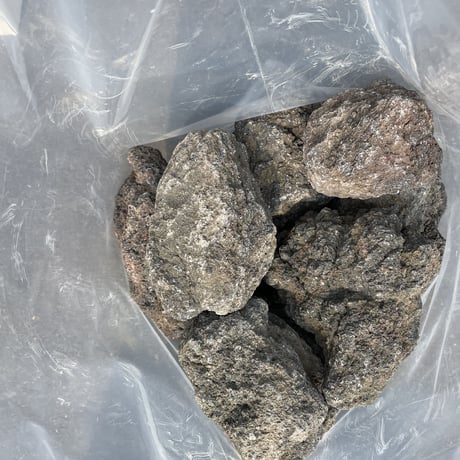阿蘇山溶岩石　小18kgセット