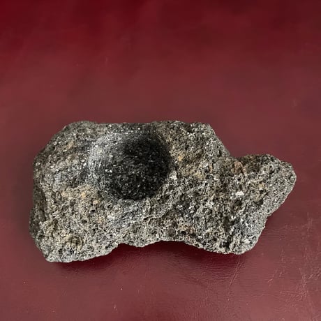阿蘇溶岩石キャンドルホルダー　D-1
