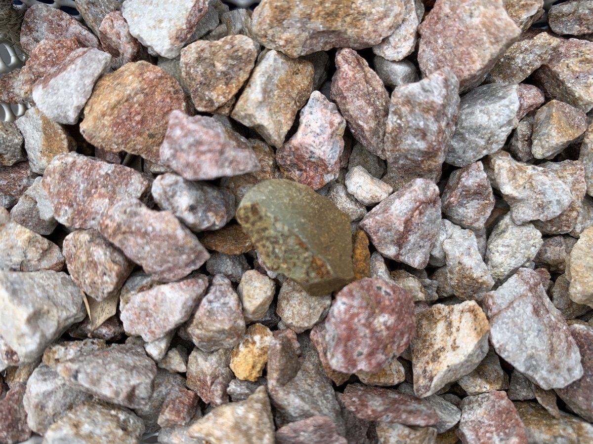 ⑥★特選♡贈答品★1.5kg超【GIFT♡箱入り10石☆クリスタルカルサイト】♡ 未知なる宇宙×鉱物ショコラ | フーシェ/尾張松風屋 | 松坂屋静岡店公式