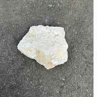 琉球石灰岩 こぶしサイズ (1袋10kg)