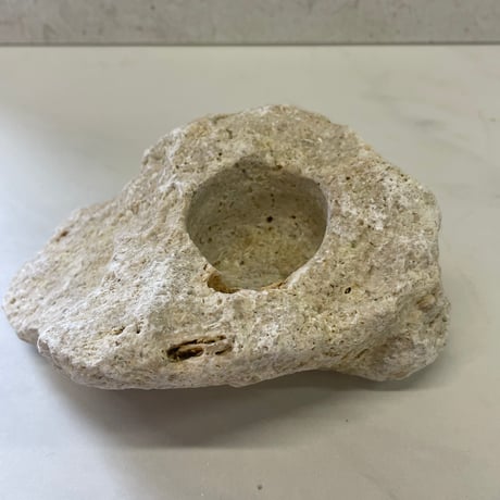 琉球石灰岩のキャンドルホルダー