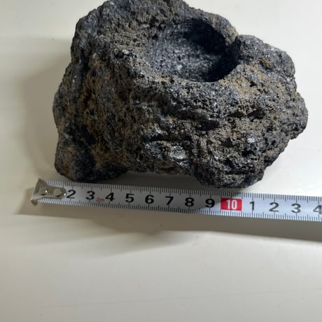 阿蘇熔岩石のキャンドルホルダー