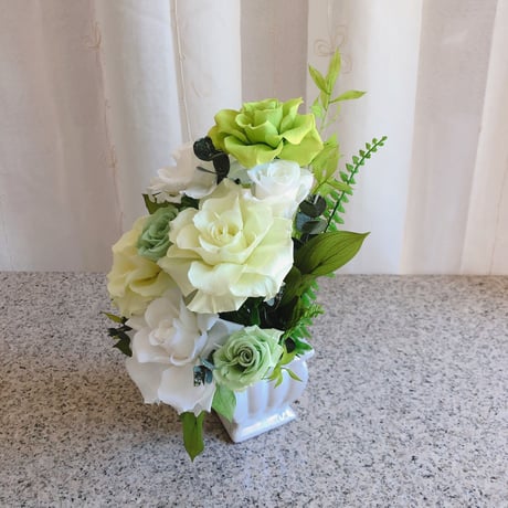 新築祝い、開店祝い、開業祝い、結婚祝い！プリザーブドフラワーアレンジメント【bell薔薇】