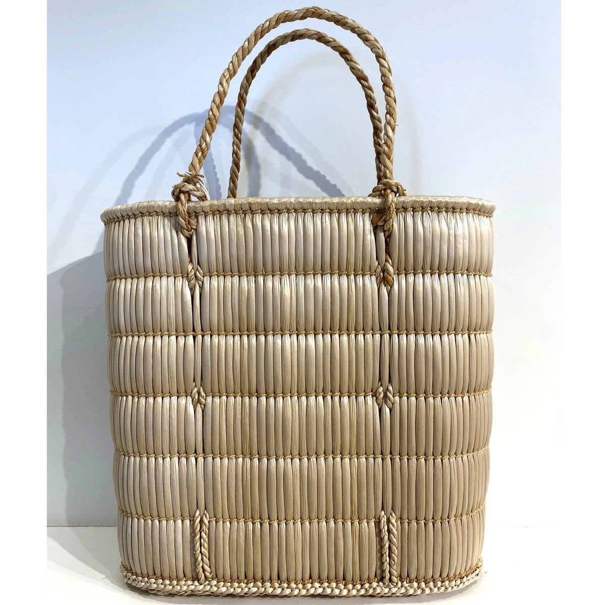 背負いかご（ガマ細工） がま細工（県指定郷土伝統的工芸品） - 岡山県ホームページ