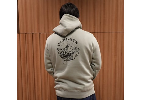 👕在庫限りの限定価格🎨 winter night nature Hoodie(Smoky Green)