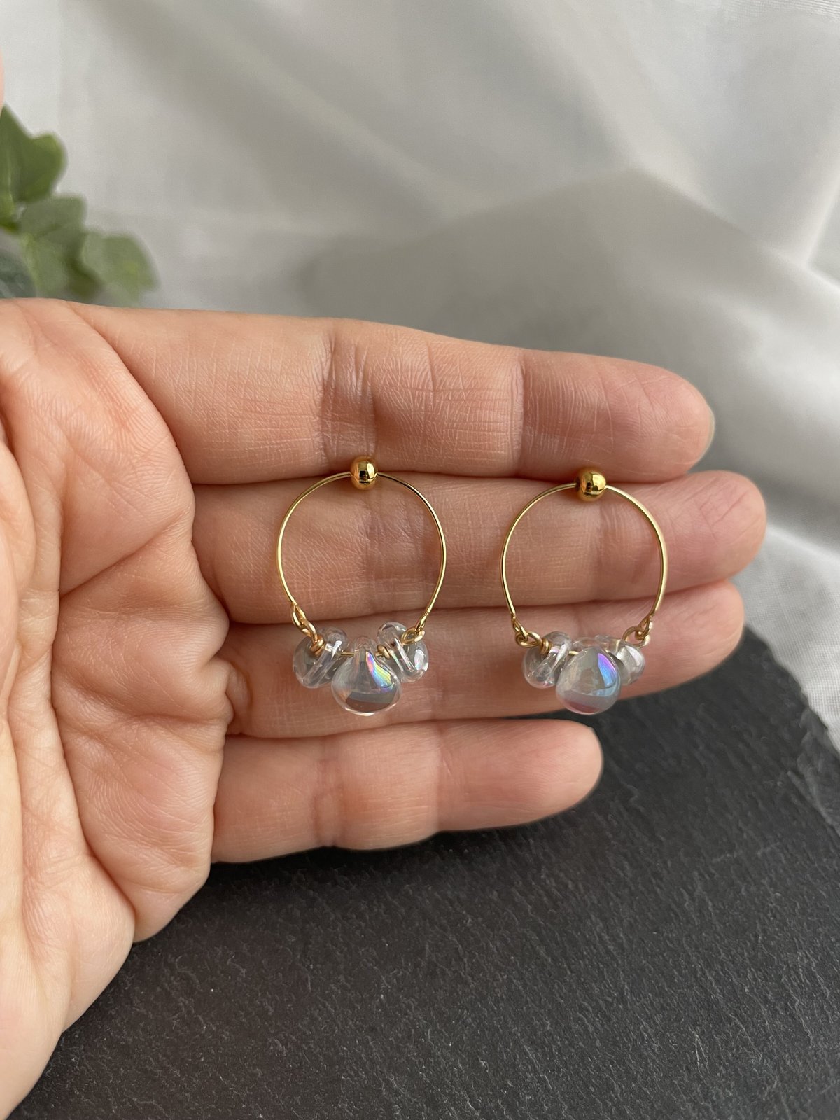 しゃぼん玉 ミルキー 球体 レインボー 手染め ビーズ 大ぶり ゆらゆら