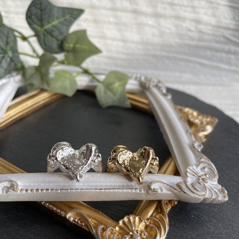 ゴールド ハートモチーフ リング 専用ケース付き ステンレス ハートリング 槌目リング 透かし オープンリング かわいい