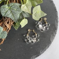 しずくビーズピアス♡ ゆらゆら・ぷるぷるピアス♡