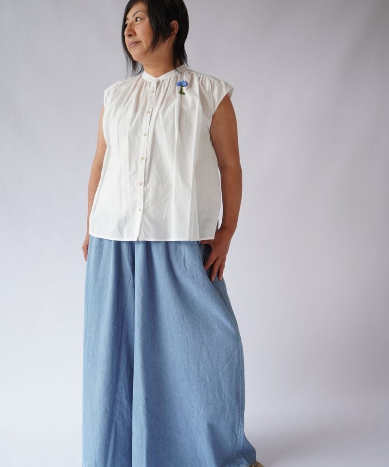 新品　gotohollywood フラワー刺繍ブラウス　0102 新品 gotohollywood フラワー刺繍ブラウス 0102