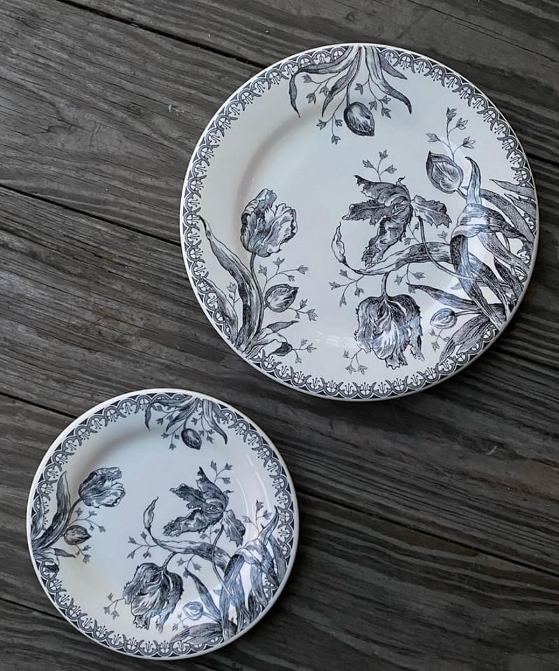 GIEN ジアン　チューリップ柄カナッペ皿　プレート　マグカップ　陶磁器製 GIENジアン チューリップ・ノワール カナッペプレート ф16.5㎝ | TEA TABLE