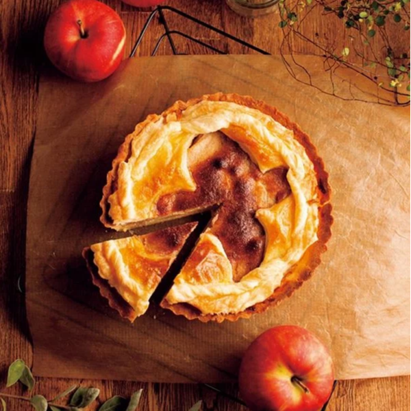 りんごの苗を植えるところから始めたアップルパイ専門店。国産りんごを