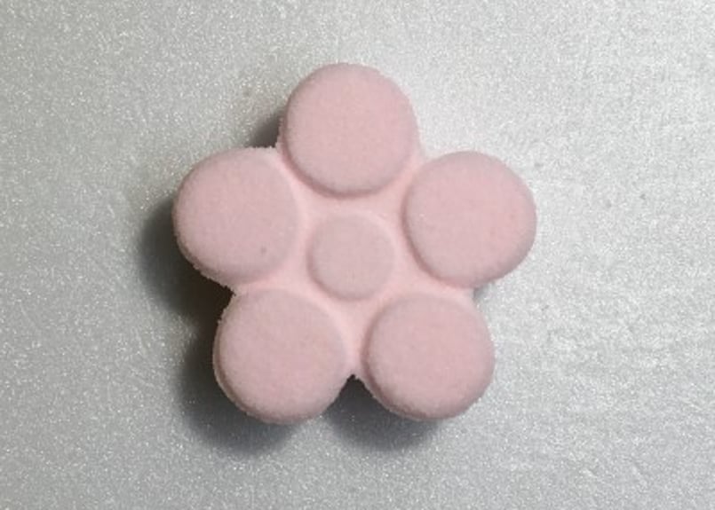 星梅鉢（アン入りMサイズ） | 御菓子司丹波屋善康