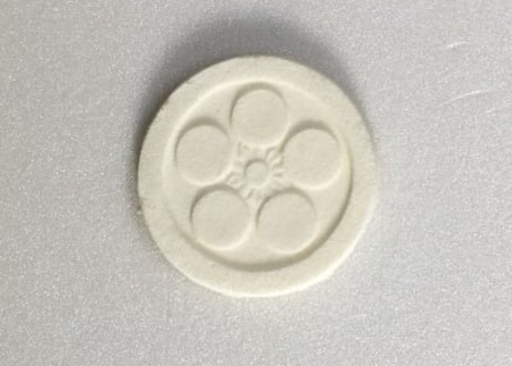 丸に梅鉢（打出しMサイズ）